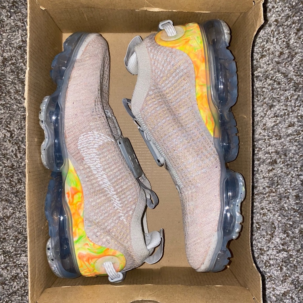 Women’s Nike Air Vapormax 2020 Flyknit Orange Sunset